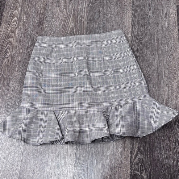 Olivaceous Mini Plaid/Checkered Skirt Academia/Ruffled/Pleated - Sm - Picture 6 of 9